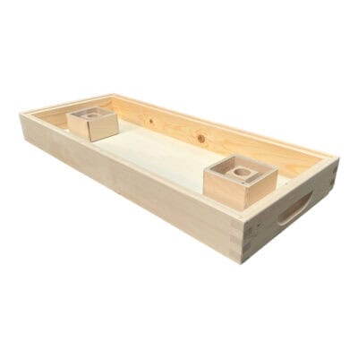 Bienenfutterzarge mit Aufstiegsdom, ideal für Bienenstöcke, aus Holz gefertigt.