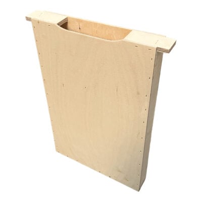 Futtertasche für Bienenbeute, einfache Holzbauweise, langlebig und funktional.