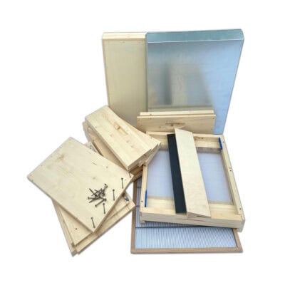 Bienenkasten Set für DIY-Bau, inklusive Rahmen, Boden und Deckel, geeignet für Bienenhaltung.