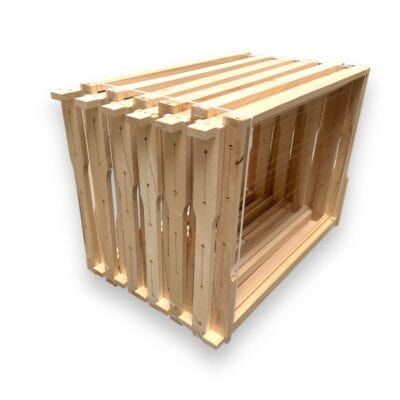 Bienenkasten aus Holz für Bienenhaltung, Imkerei und Honigproduktion.